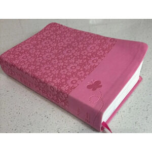 NIV Adventure Bible for Early Readers Children Hardcover Binding Pink 9"x5.5"